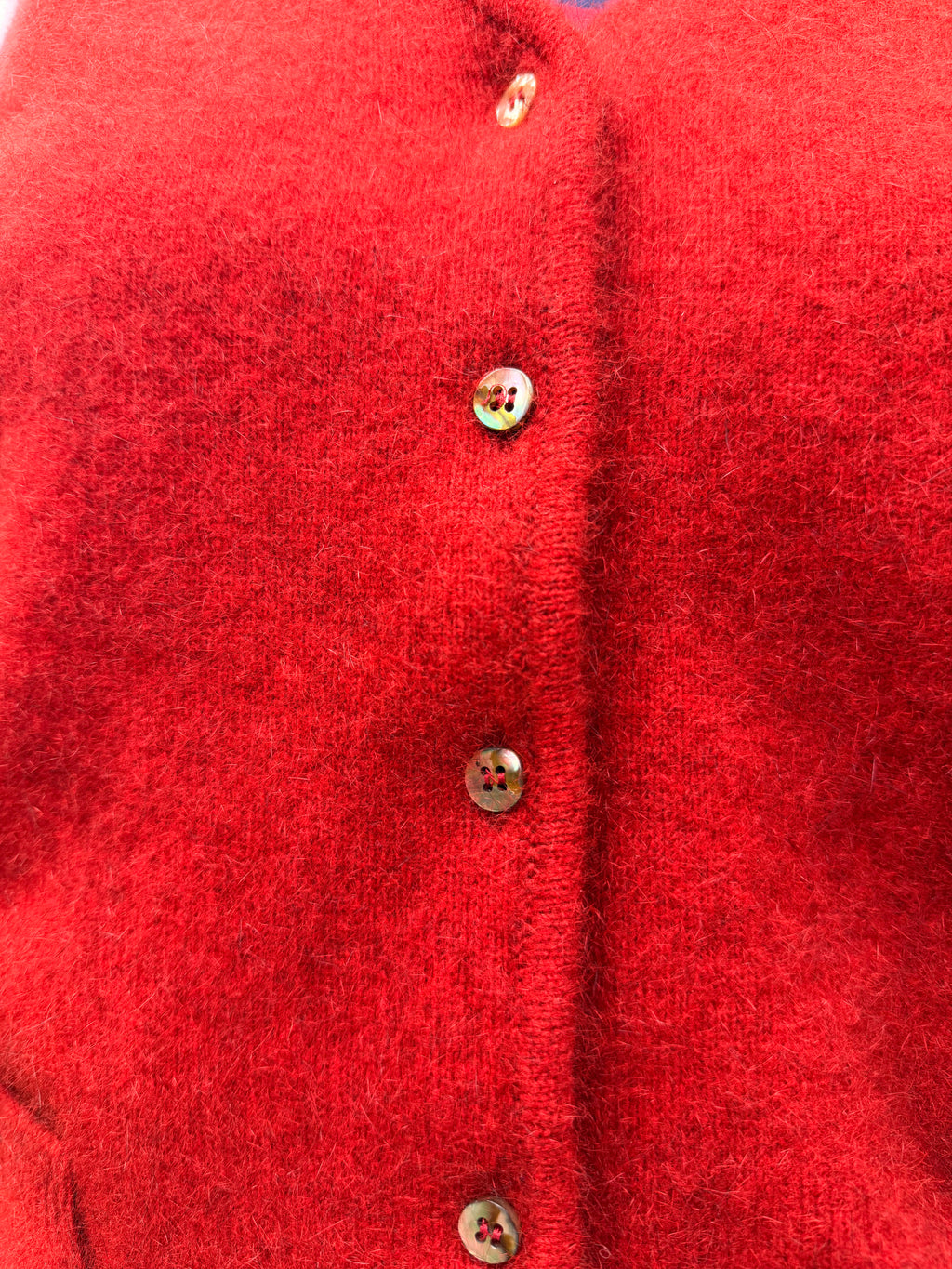 Kantiger Pullover im Perlmuster aus Merinowolle, Possumhaar und Seide