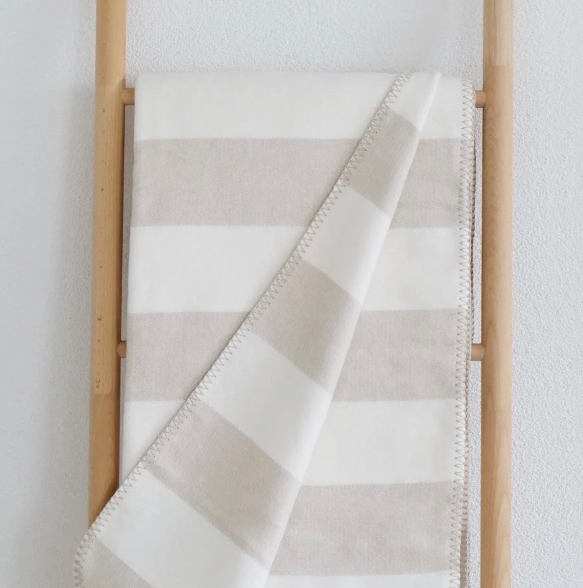 Riema Bio-Baumwolldecke Beige-Natur